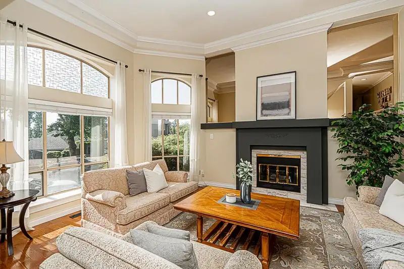 10874 CHERRY LANE - photo 4 of 40