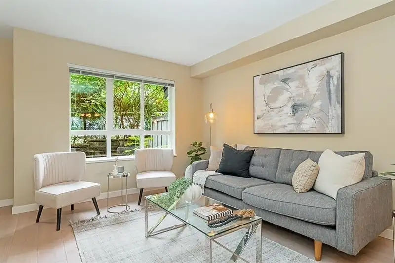 145 6747 203 STREET - photo 2 of 32