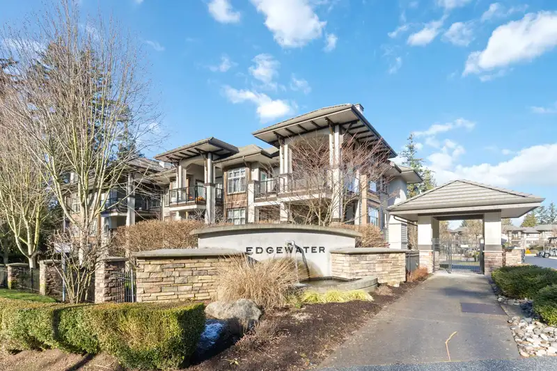 111 15195 36 AVENUE - photo 1 of 40
