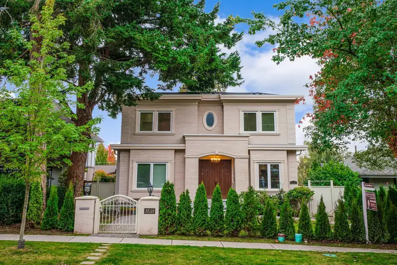 3538 W 30TH AVENUE - photo 1 of 37