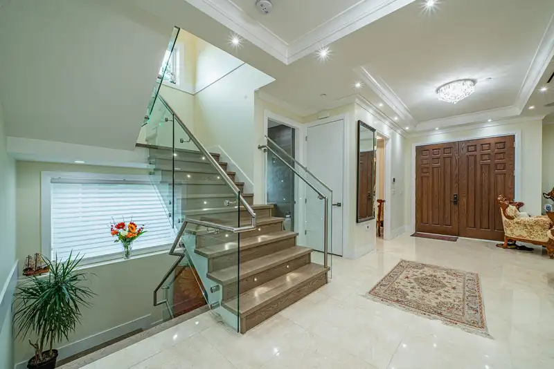 3538 W 30TH AVENUE - photo 2 of 37