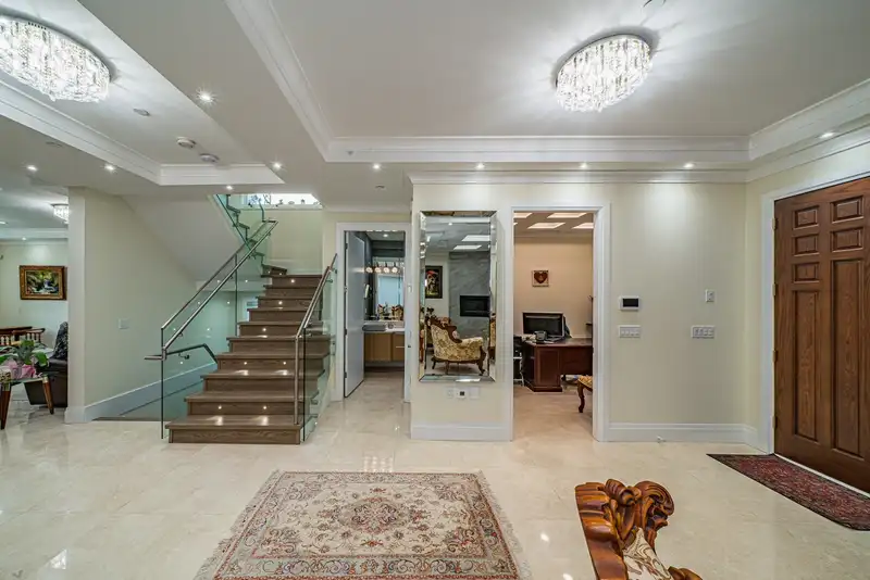 3538 W 30TH AVENUE - photo 3 of 37