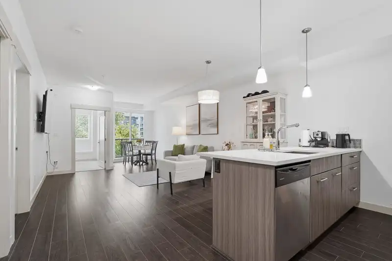 206 2214 KELLY AVENUE - photo 1 of 27