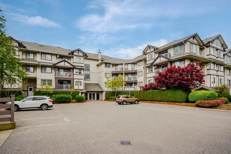 110 19320 65 AVENUE - photo 1 of 40