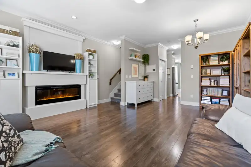 13 33860 MARSHALL ROAD - photo 3 of 40