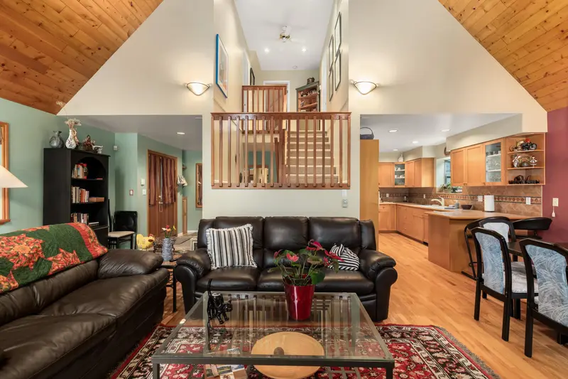 2813 CLIFFTOP LANE - photo 2 of 25