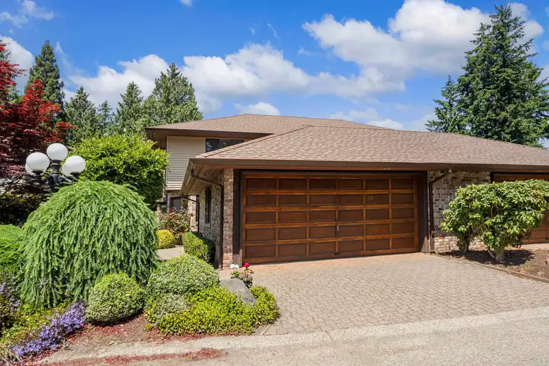 36 1725 SOUTHMERE CRESCENT - photo 1 of 40