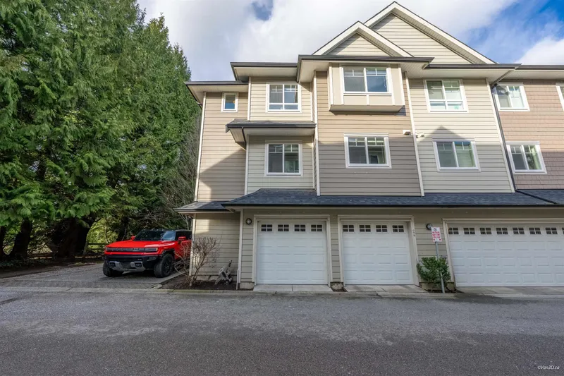 24 14285 64 AVENUE - photo 2 of 25