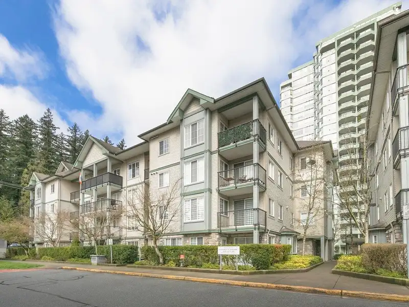 204 14859 100 AVENUE - photo 1 of 21