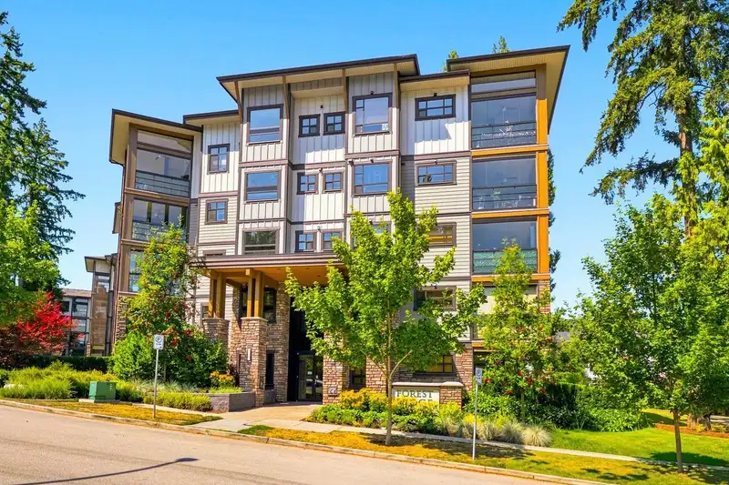 303 3585 146A STREET - photo 1 of 32