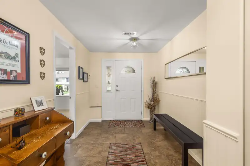 2849 CROSSLEY DRIVE - photo 2 of 40