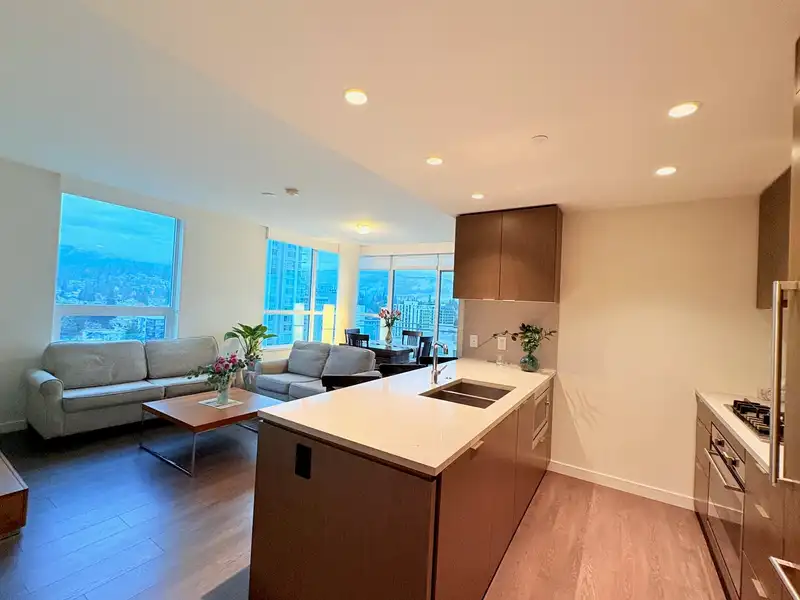 1609 125 E 14TH STREET - photo 4 of 27