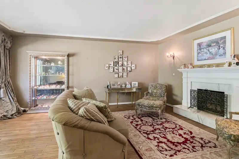 433 202ND STREET - photo 3 of 40