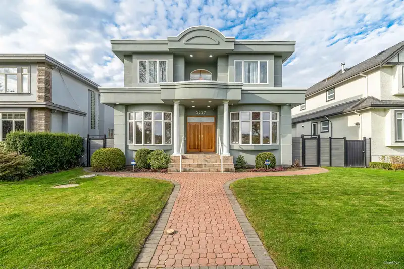 2577 W 23RD AVENUE - photo 1 of 40
