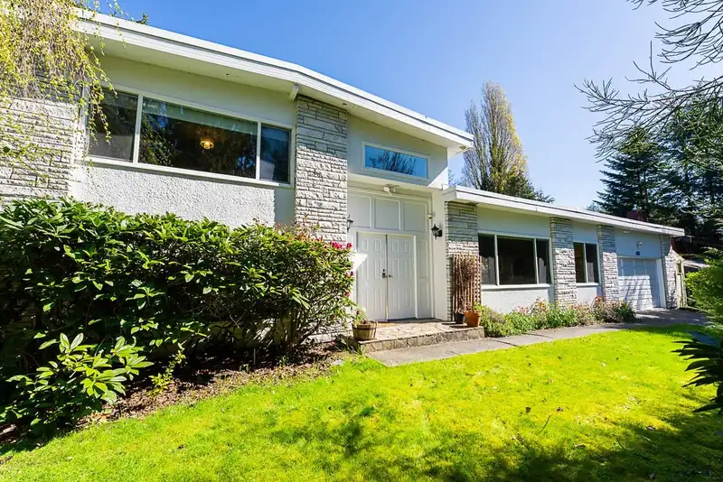 4151 TYTAHUN CRESCENT - photo 1 of 35