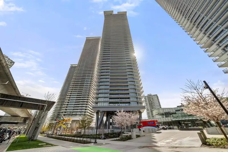 1010 4730 LOUGHEED HIGHWAY - photo 1 of 21