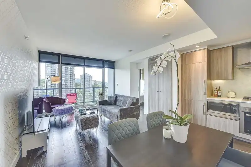 1010 4730 LOUGHEED HIGHWAY - photo 3 of 21