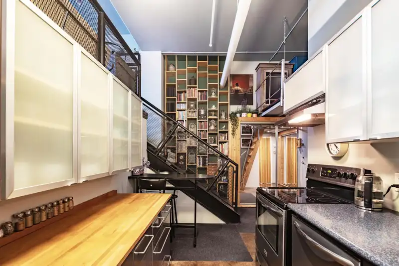 118 2556 E HASTINGS STREET - photo 4 of 30