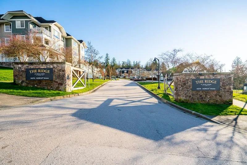 313 16380 64 AVENUE - photo 2 of 25