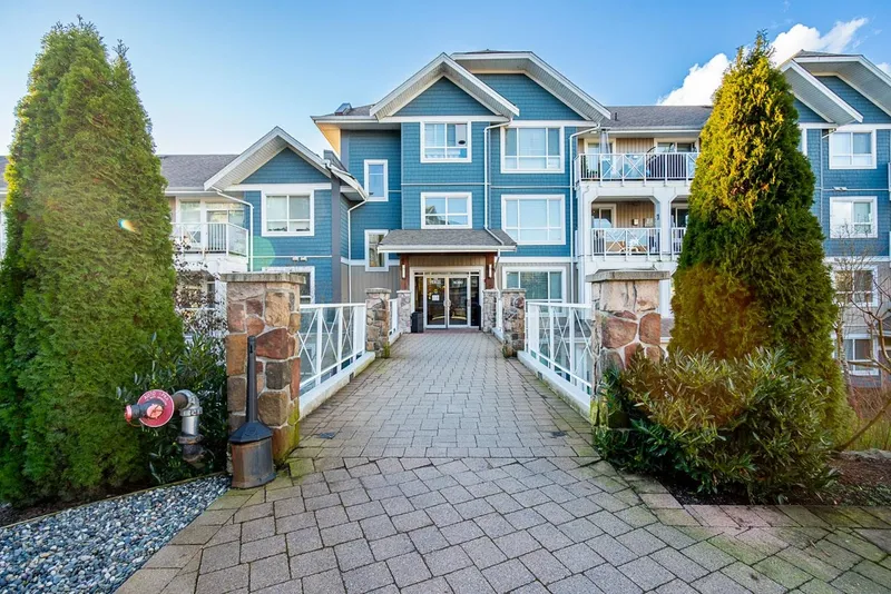 313 16380 64 AVENUE - photo 4 of 25