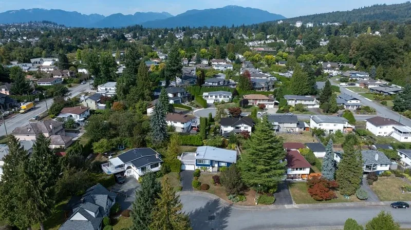 3345 CARDINAL DRIVE - photo 3 of 20