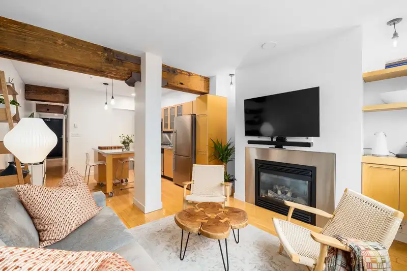 304 1072 HAMILTON STREET - photo 2 of 21