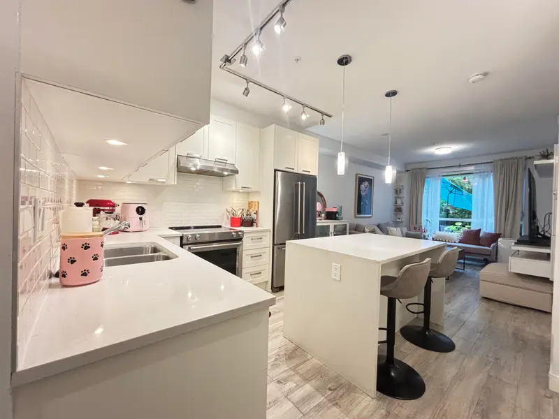 109 5638 201A STREET - photo 4 of 15