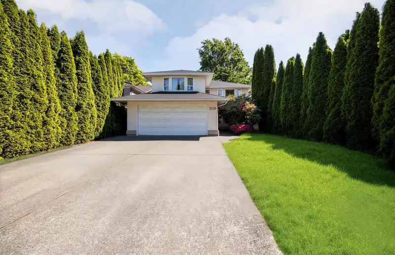 3830 MCKAY DRIVE - photo 2 of 29