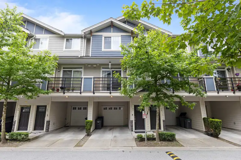 41 6383 140 STREET - photo 1 of 33