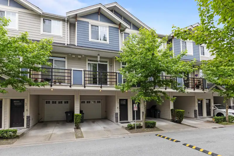 41 6383 140 STREET - photo 2 of 33