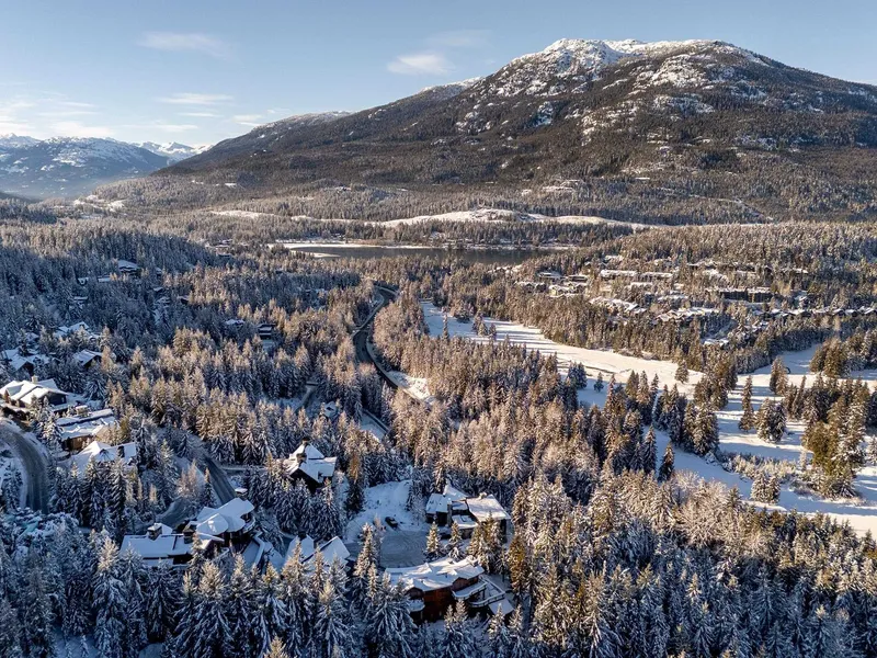 3855 SUNRIDGE COURT - photo 2 of 25