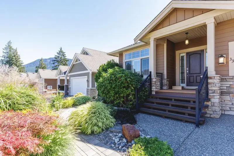 33 14550 MORRIS VALLEY ROAD - photo 3 of 35