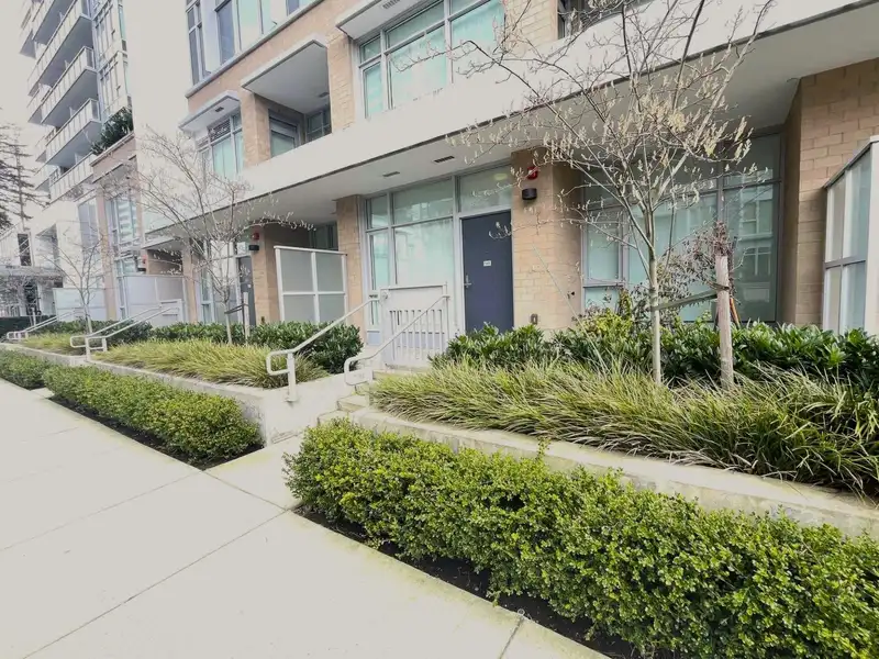 3 13350 CENTRAL AVENUE - photo 4 of 35