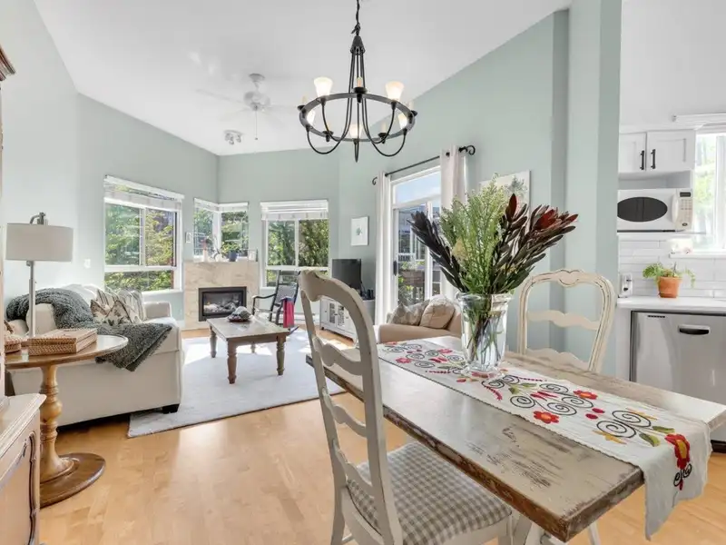 413 128 W 8TH STREET - photo 3 of 36