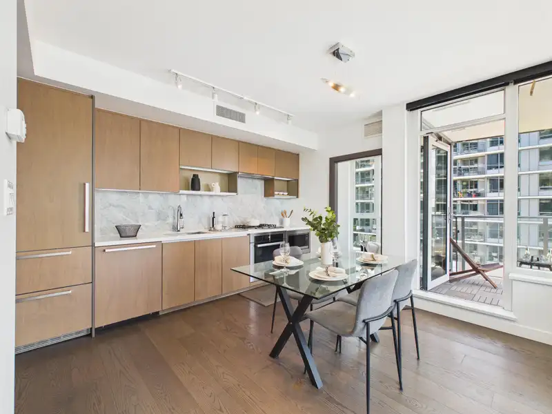 808 68 SMITHE STREET - photo 4 of 27