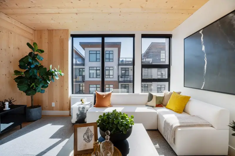 414 310 SALTER STREET - photo 1 of 25