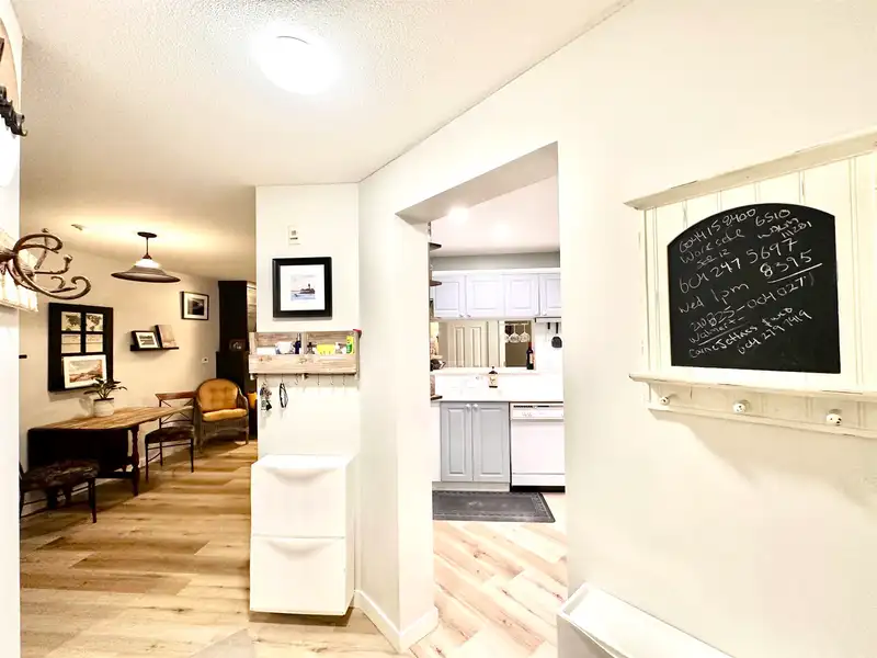 109 20110 MICHAUD CRESCENT - photo 2 of 40