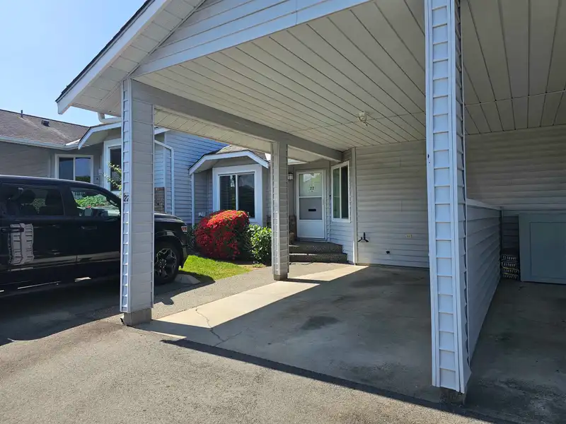 22 2989 TRAFALGAR STREET - photo 2 of 26