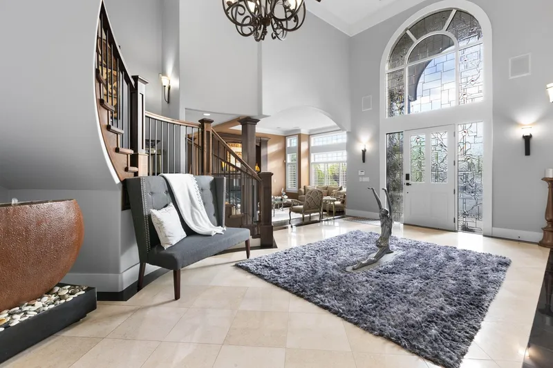 3027 PLATEAU BOULEVARD - photo 4 of 25