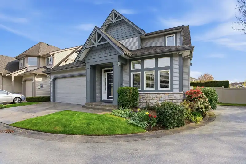 7 6177 169 STREET - photo 2 of 36