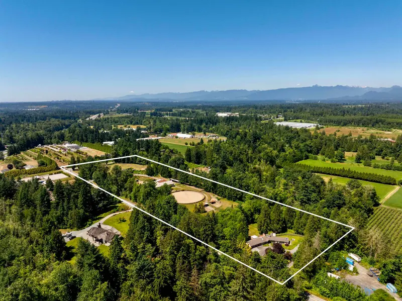 25177 64 AVENUE - photo 1 of 25