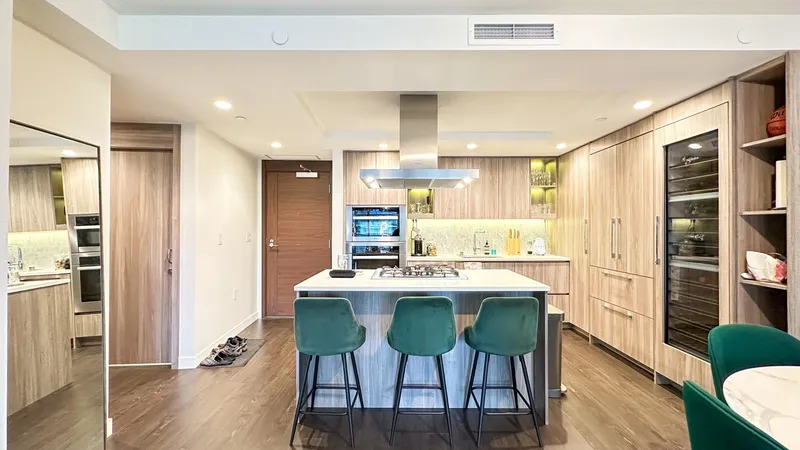 407 1768 COOK STREET - photo 4 of 24