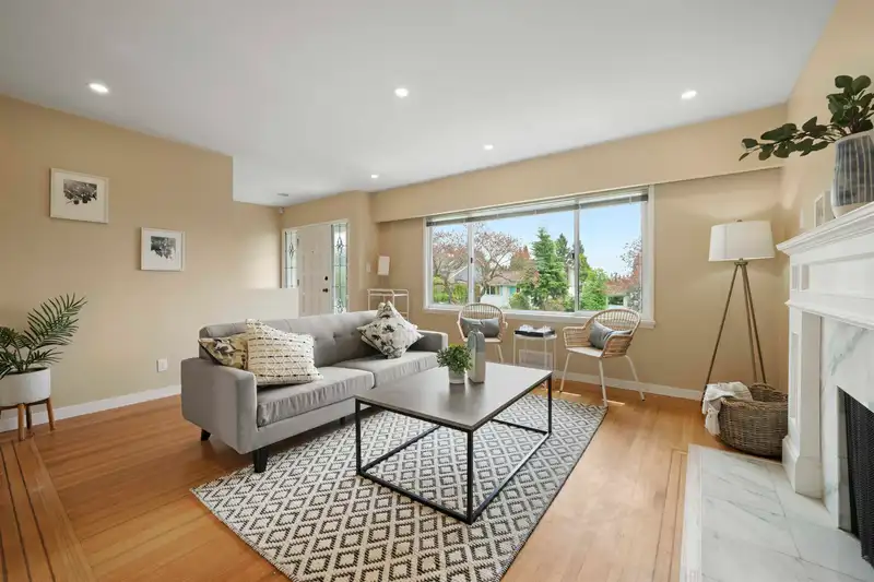 436 W 26TH STREET - photo 3 of 21