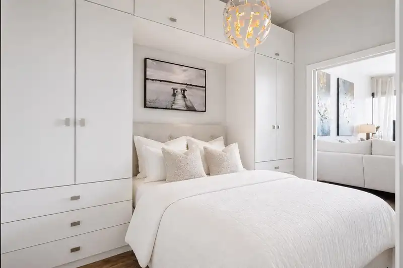 602 121 BREW STREET - photo 3 of 23