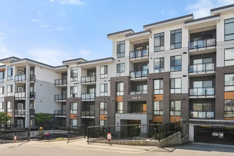 B409 20087 68 AVENUE - photo 1 of 19