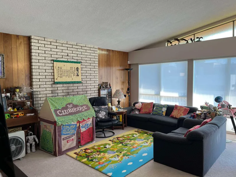 3351 BENTINCK PLACE - photo 3 of 20