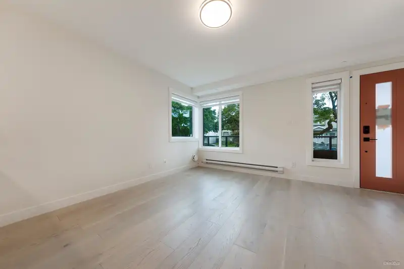 204 5092 SLOCAN STREET - photo 4 of 19