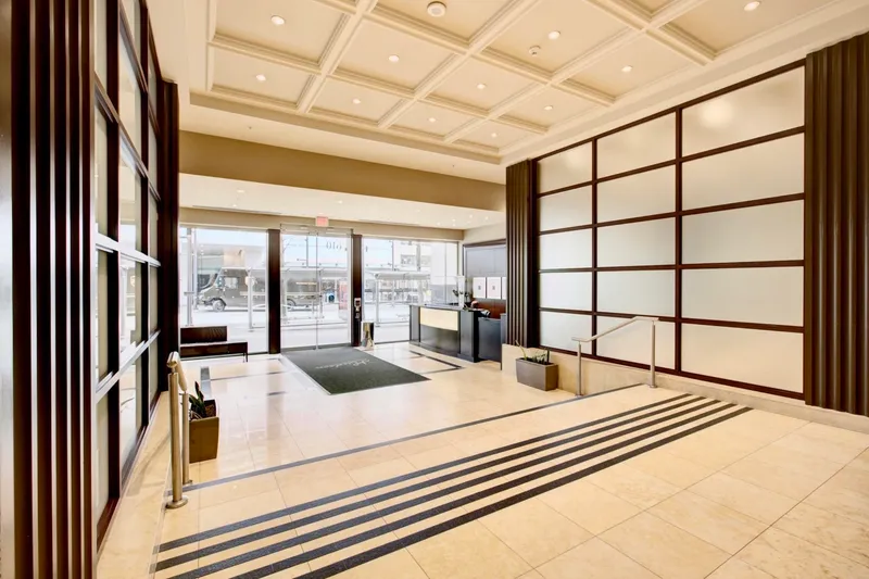 2514 610 GRANVILLE STREET - photo 2 of 13