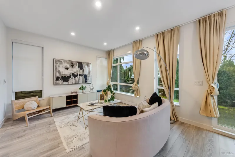 25 10511 NO. 5 ROAD - photo 1 of 25