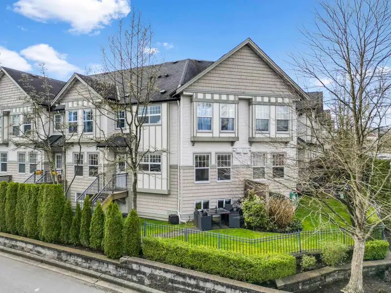 21 8638 159 STREET - photo 1 of 40